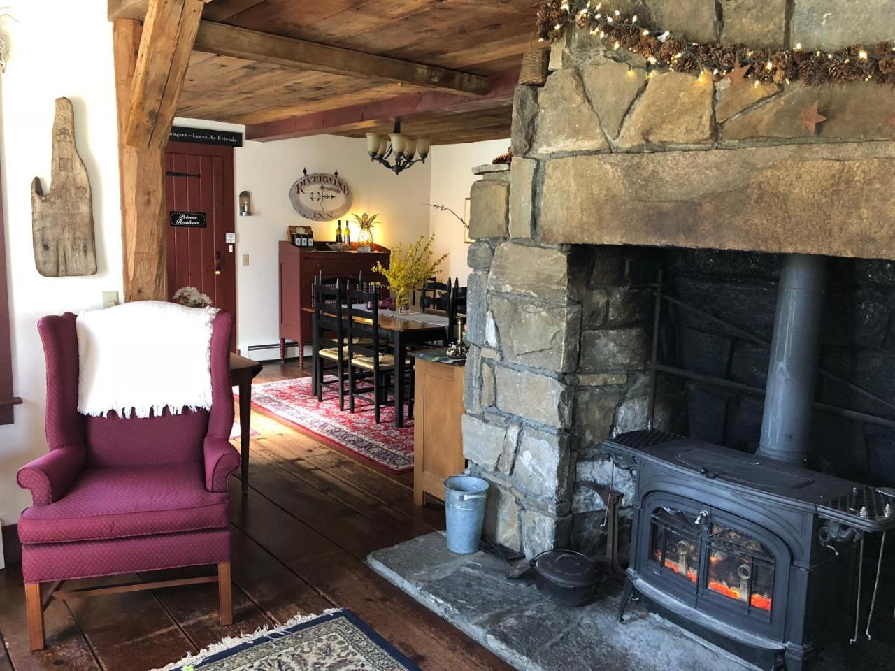 Deep River Riverwind Inn Bed And Breakfast المظهر الخارجي الصورة