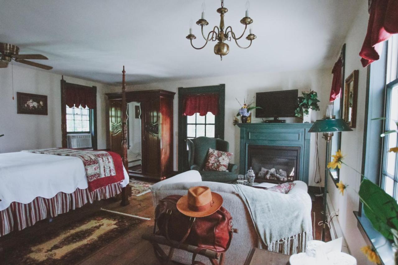 Deep River Riverwind Inn Bed And Breakfast المظهر الخارجي الصورة
