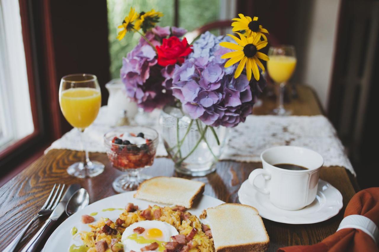 Deep River Riverwind Inn Bed And Breakfast المظهر الخارجي الصورة